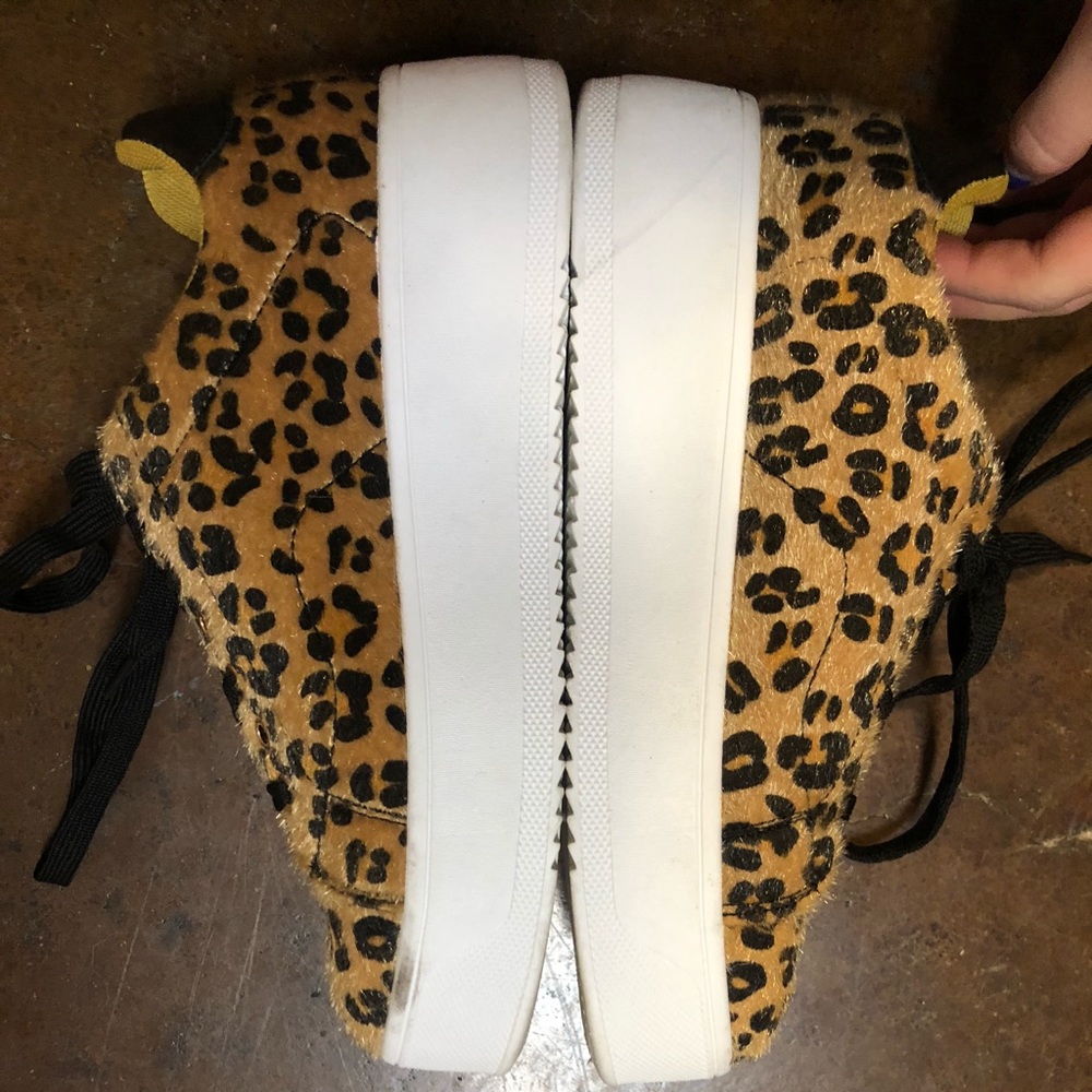 Leopard print platform sneakers!!